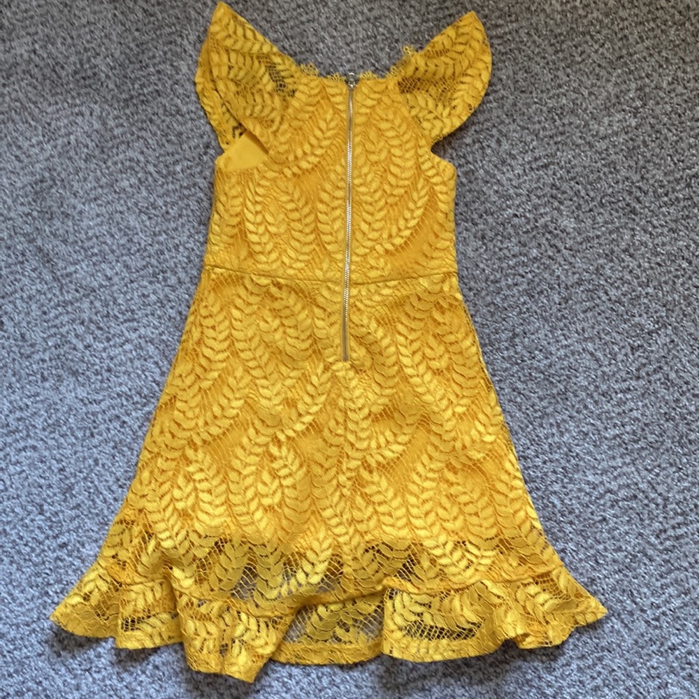 Yellow Dress - Picture 3 of 4